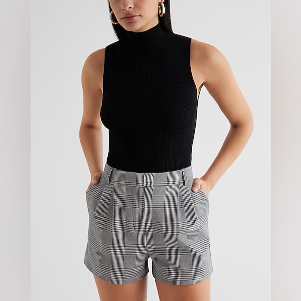 Plaid Pleated Shorts